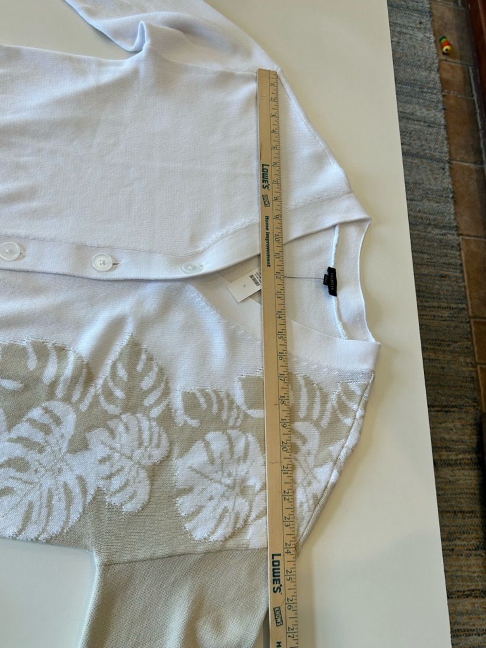 Talbots V-Neck Cardigan Size Large Placed Leaf Pattern - Picture 12 of 16